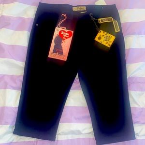 Hybrid size 11 navy blue pants Capri style juniors or women’s